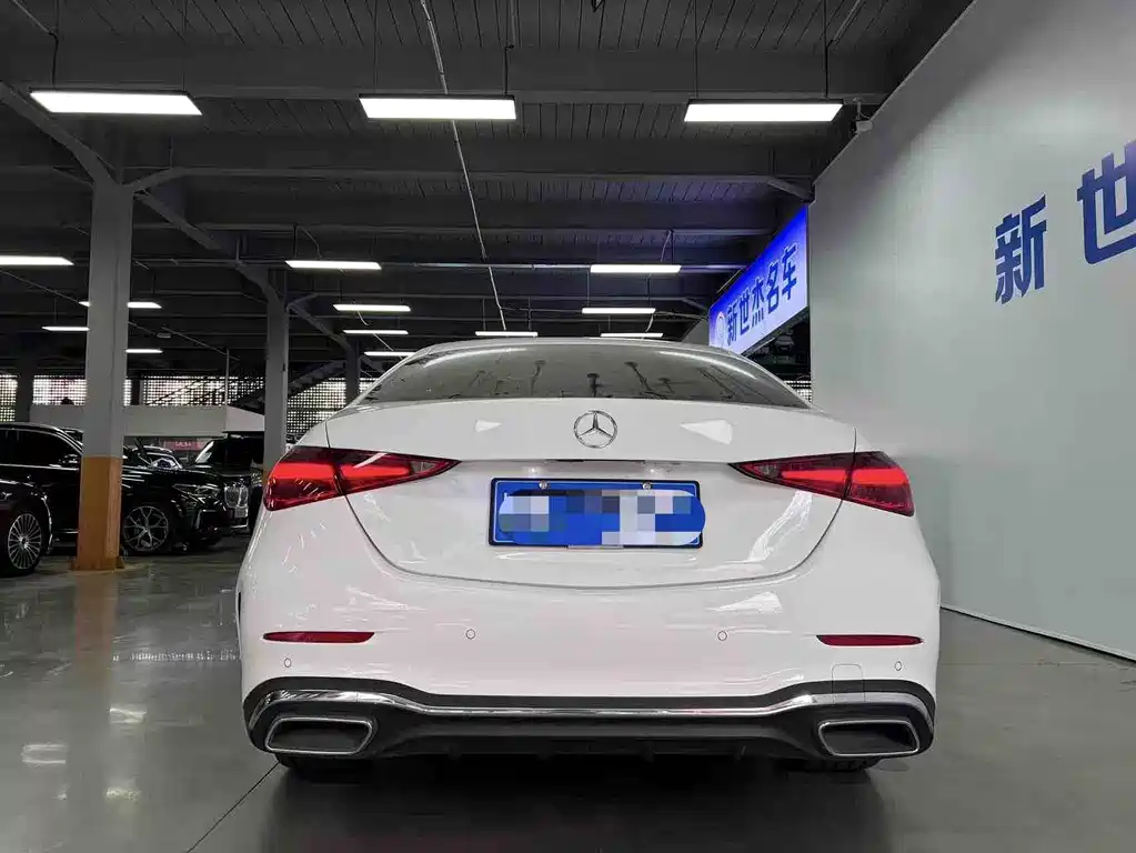 Mercedes-Benz C-Class 2024