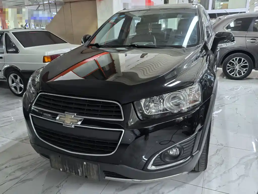 Chevrolet Captiva 2017 — фото 2
