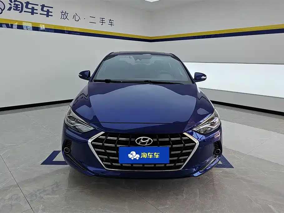 Hyundai Elantra 2020 — фото 2