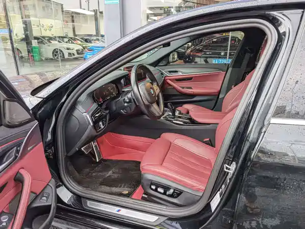 BMW 5 Series 2023