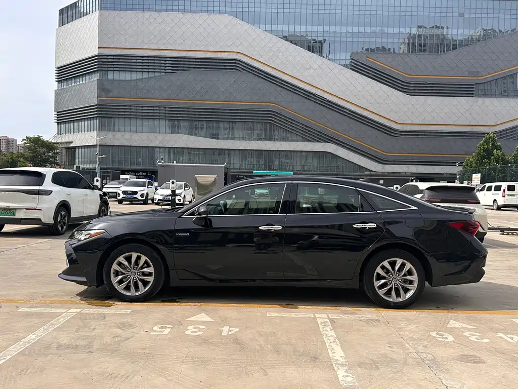 Toyota Avalon 2020 — фото 11