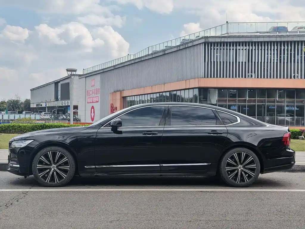 Volvo S90 2024 — фото 3