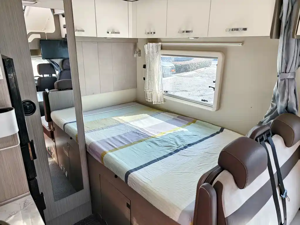 IVECO Ousheng 2023 — фото 14