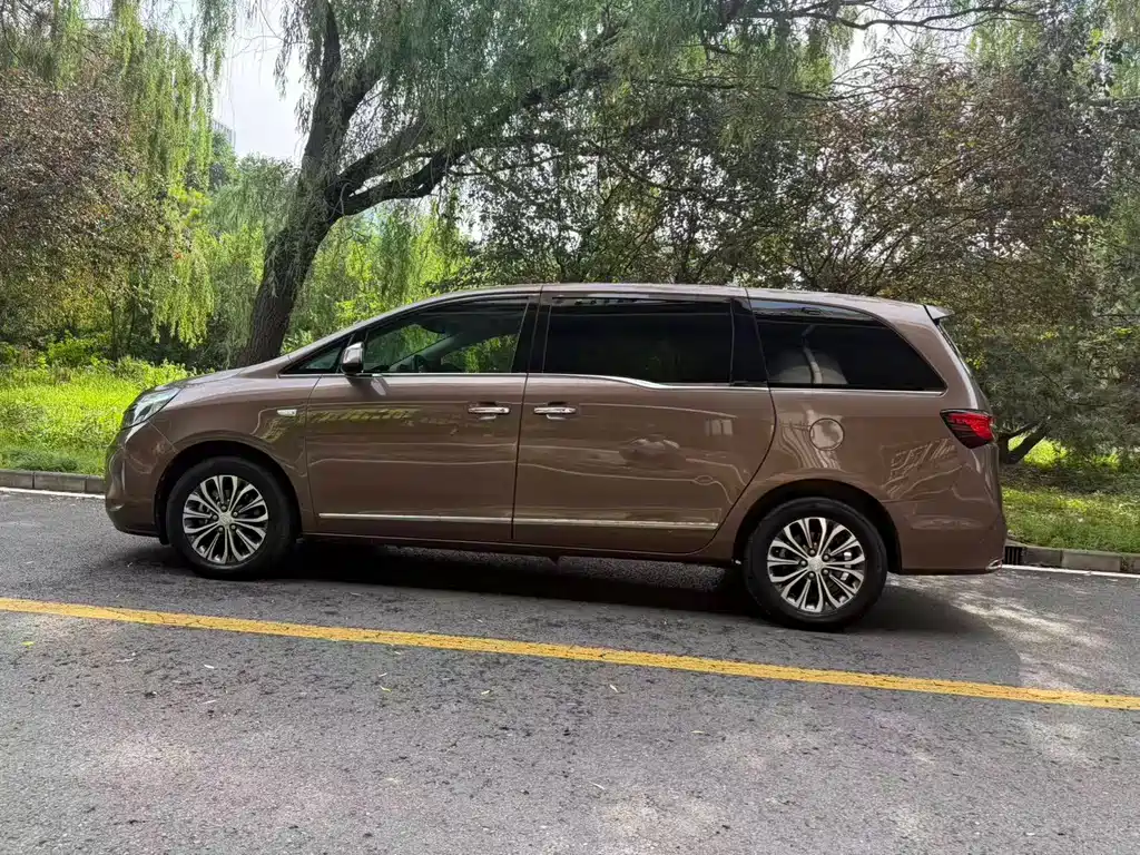 Buick GL8 2021