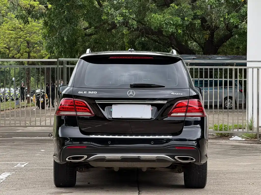 Mercedes-Benz GLE 2018 — фото 10