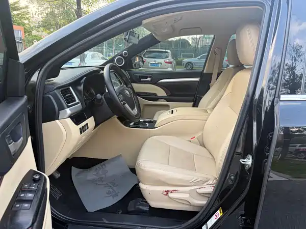 Toyota Highlander 2018