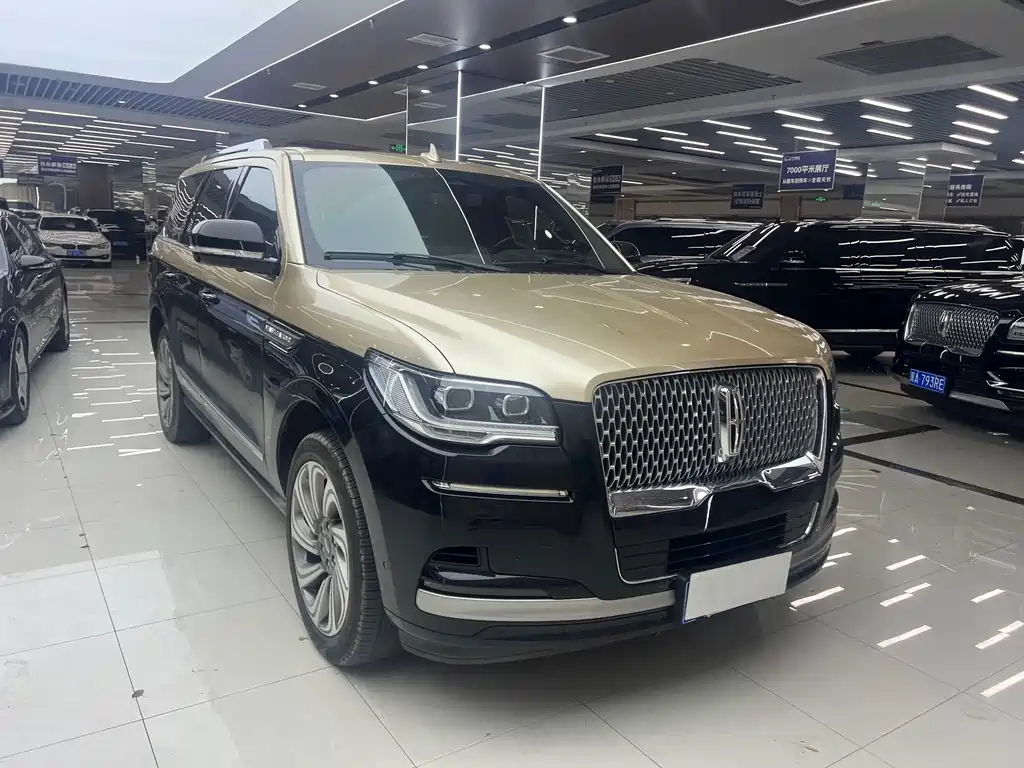 Lincoln Navigator 2022