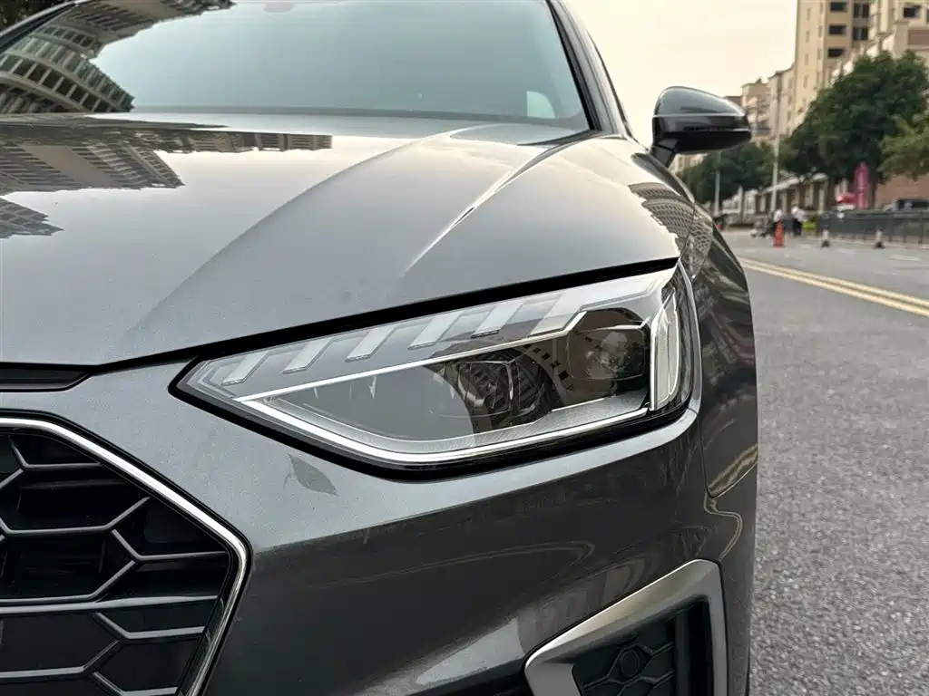Audi A4L 2021 — фото 4