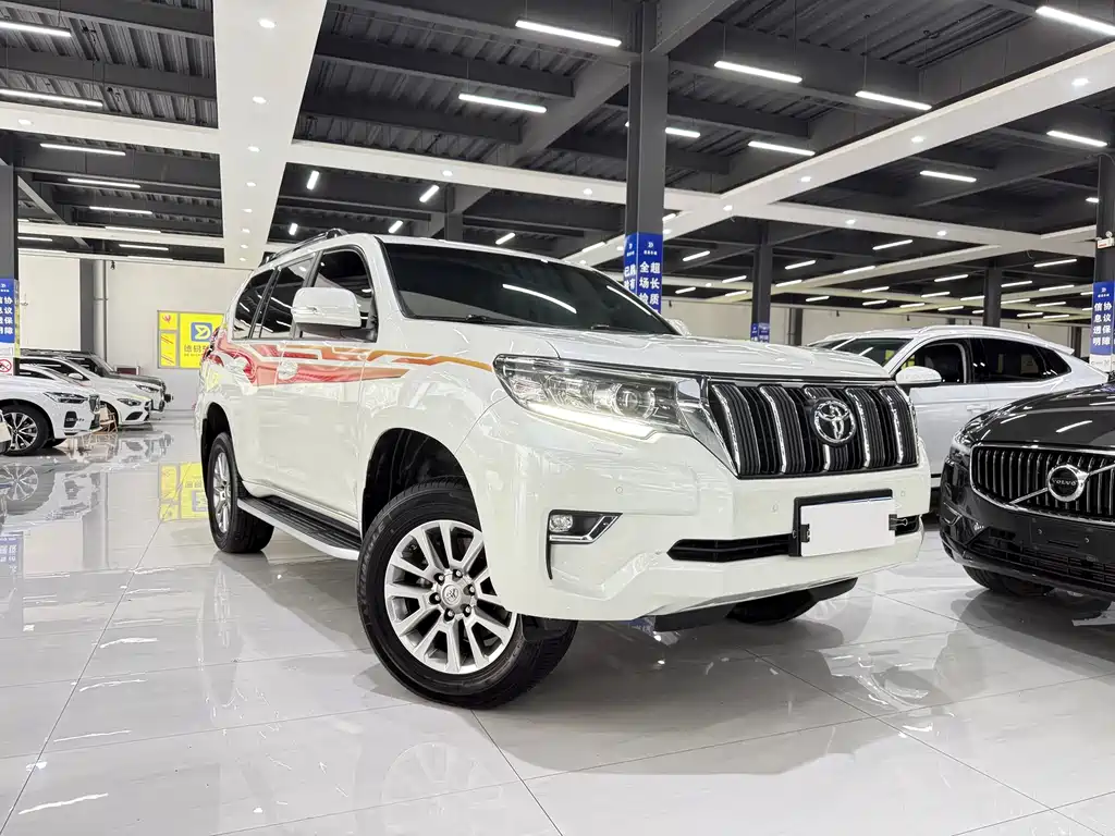 Toyota Prado 2019 — фото 1