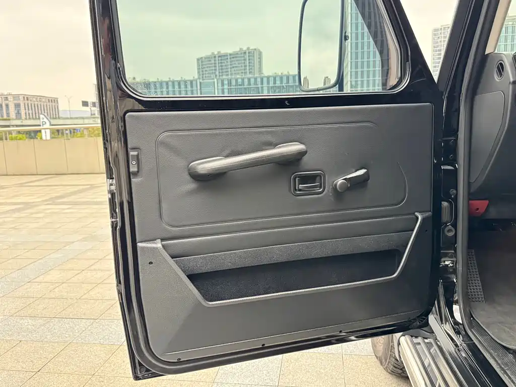 Mercedes-Benz G-Class 2018 — фото 9