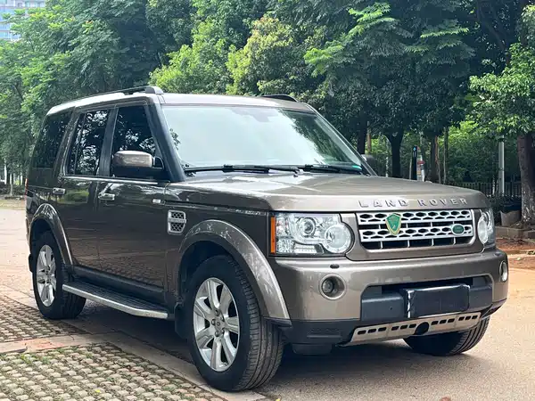 Land Rover Discovery 2013