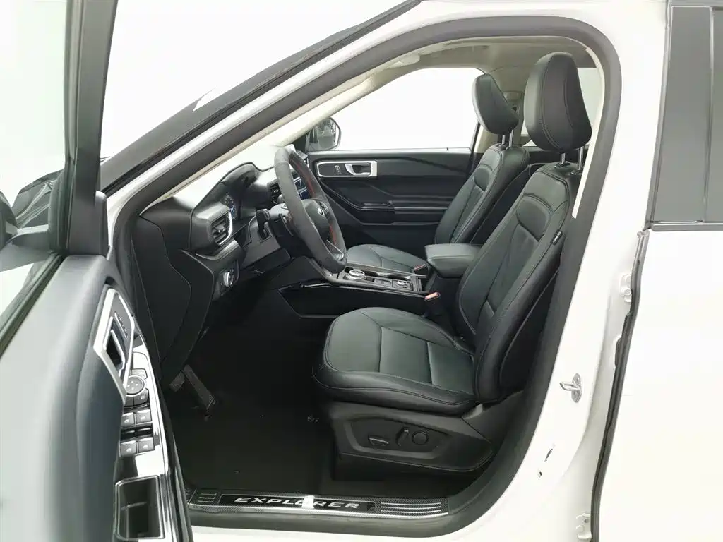 Ford Explorer 2021 — фото 10