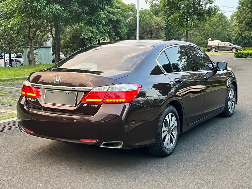 Honda Accord 2014 — фото 7