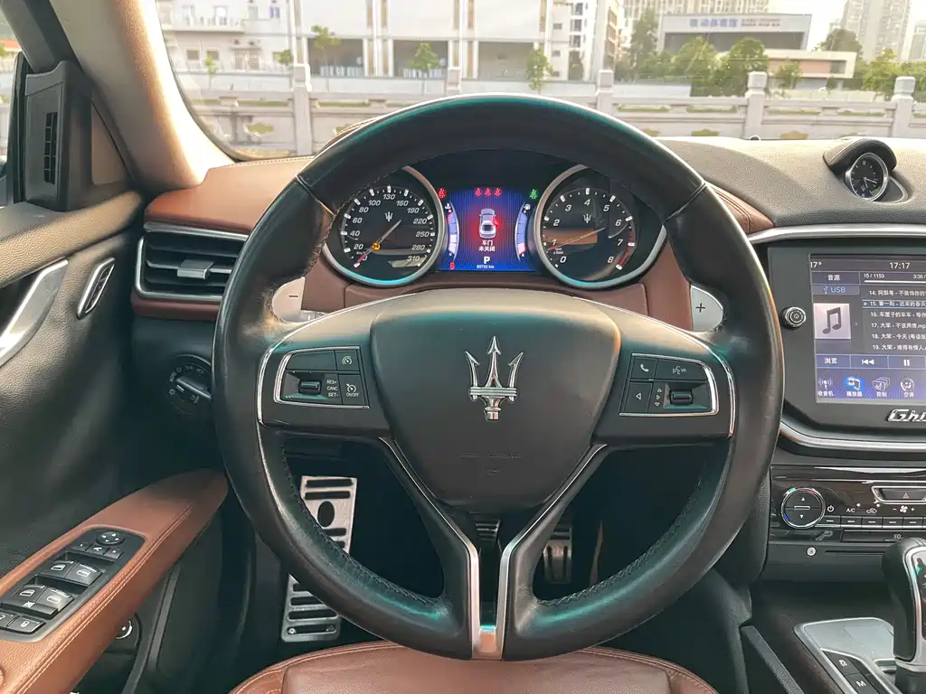 Maserati Ghibli 2014 — фото 13