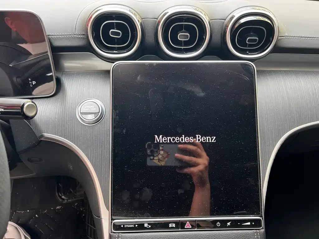 Mercedes-Benz C-Class 2023 — фото 8