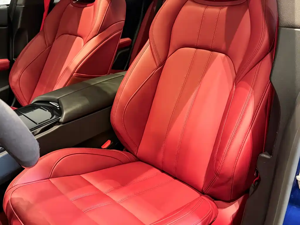 Maserati Ghibli 2023 — фото 15