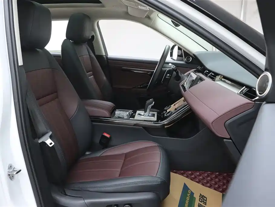 Land Rover Evoque 2022 — фото 20