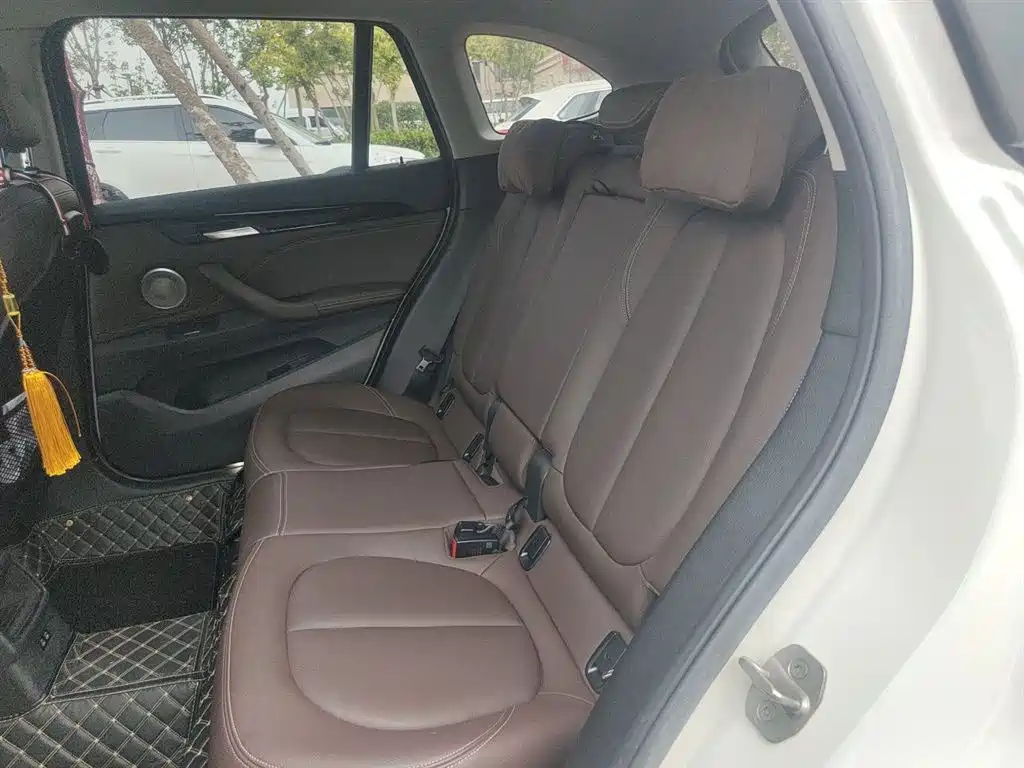 BMW X1 2021 — фото 14