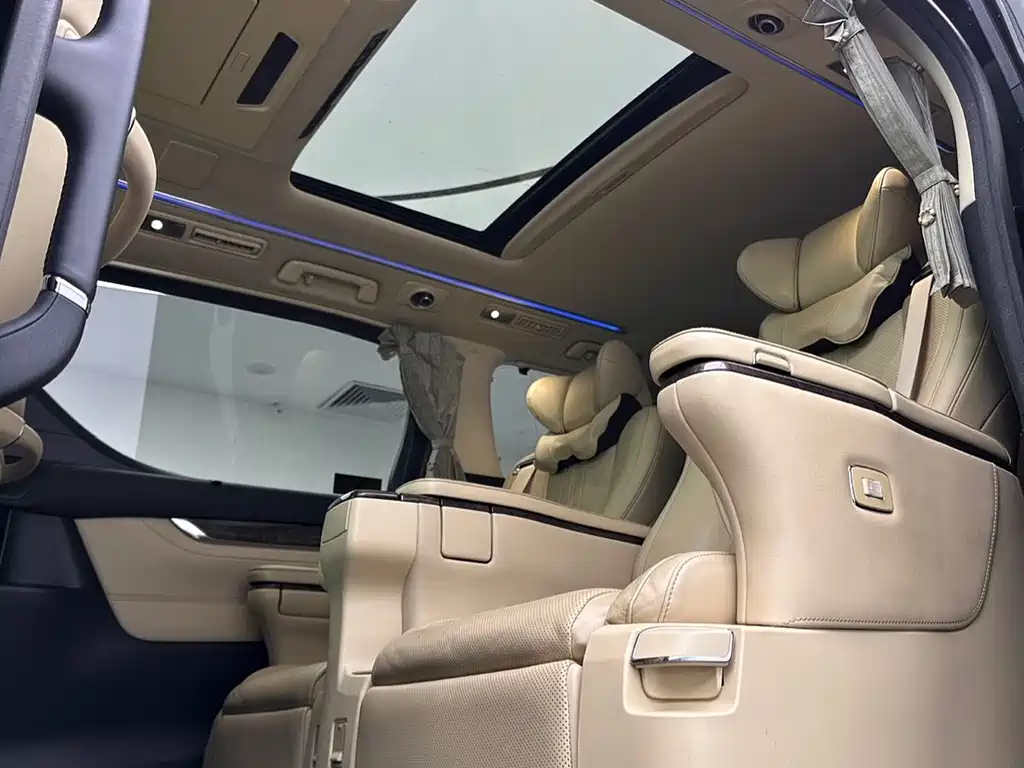 Toyota Alphard 2019 — фото 5