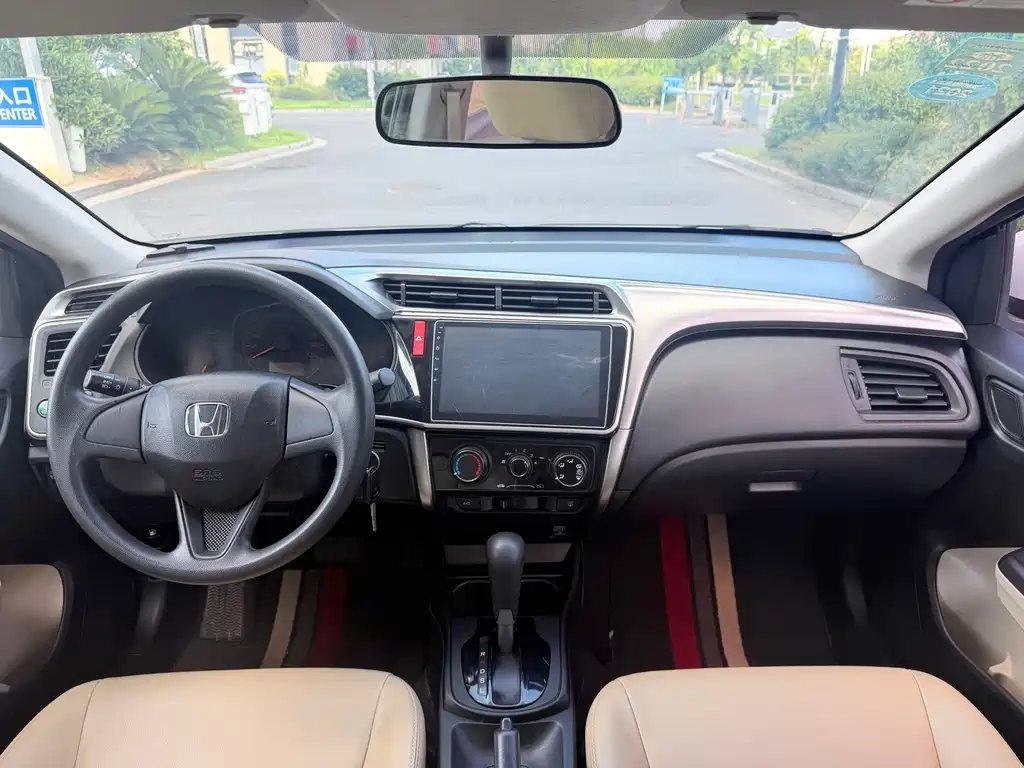 Honda City 2018 — фото 11