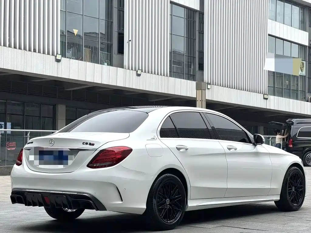 Mercedes-Benz C-Class 2017 — фото 9