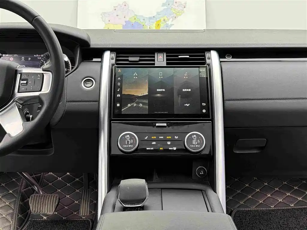 Land Rover Discovery 2022 — фото 10