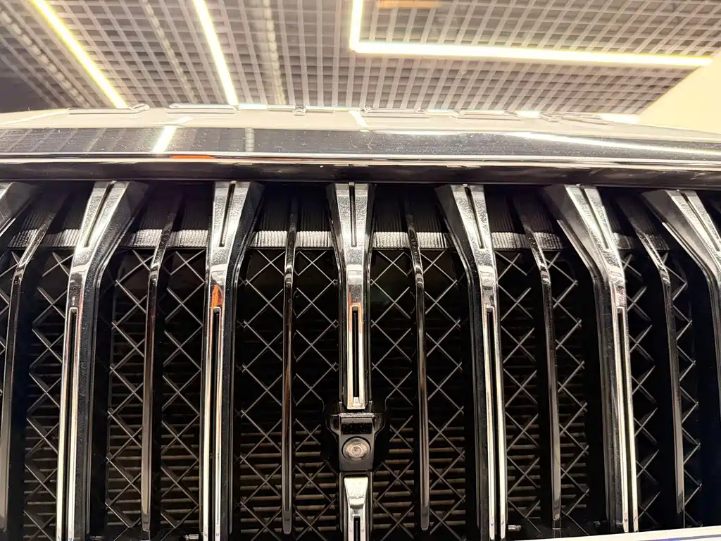 Jetour Jietu X70 PLUS 2023 — фото 18