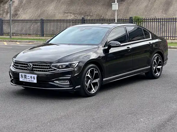 Volkswagen Magotan 2024