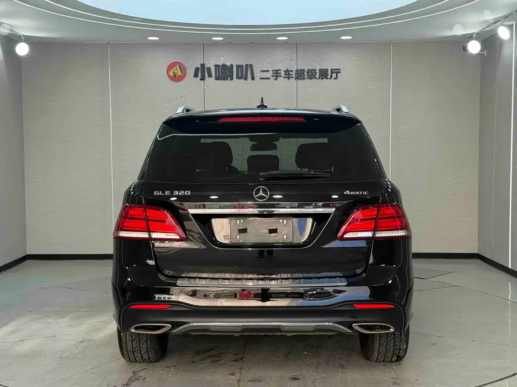 Mercedes-Benz GLE 2017 — фото 26