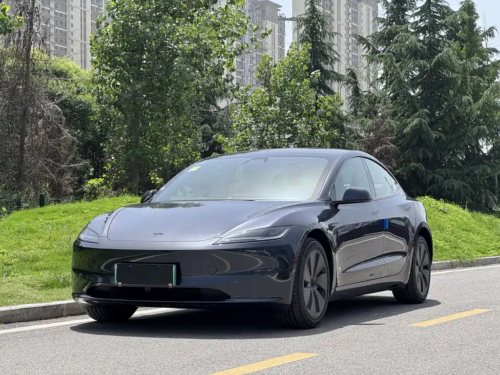 Tesla Model 3 2026