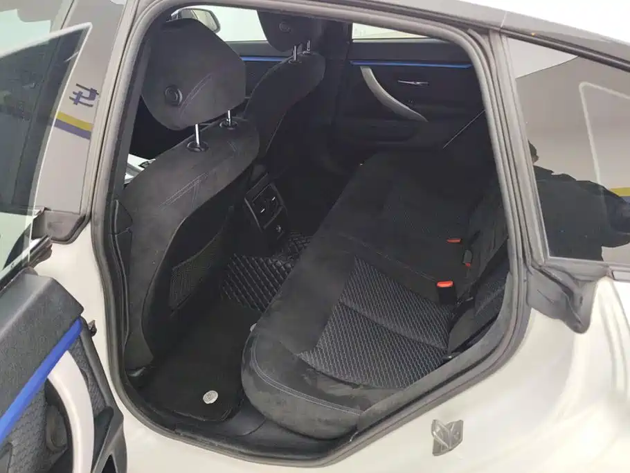 BMW 4 Series 2018 — фото 11
