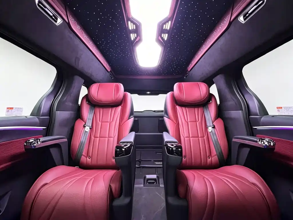 Toyota Granvia — фото 9