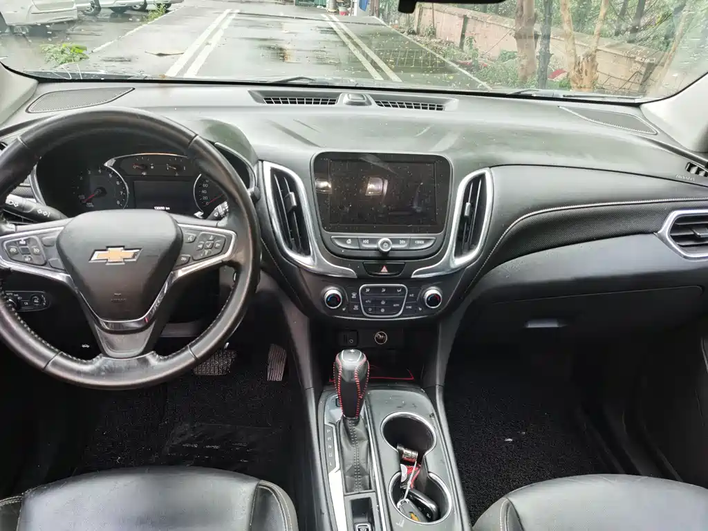 Chevrolet Equinox 2018 — фото 9