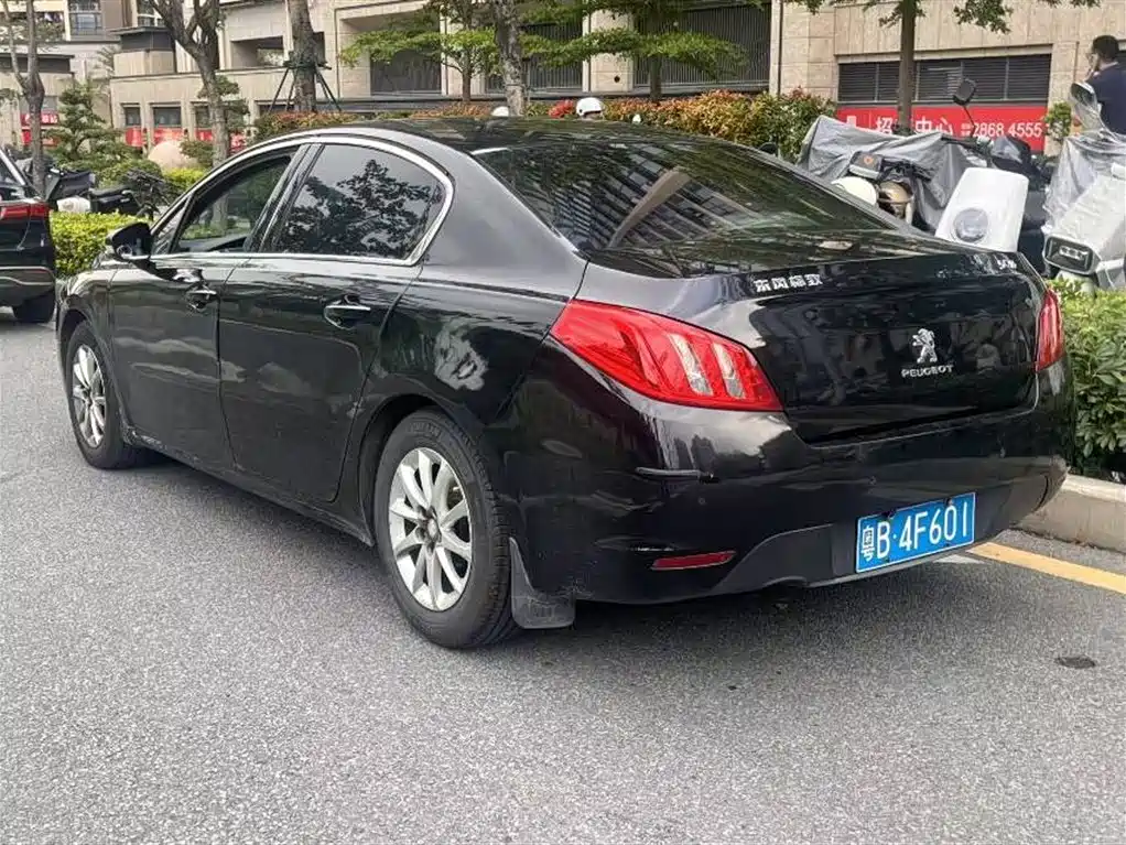 Peugeot 508 2014 — фото 10