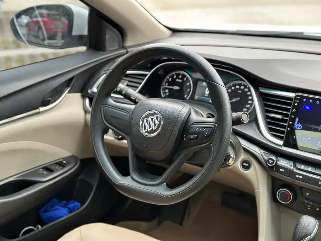Buick Excelle 2016 — фото 16