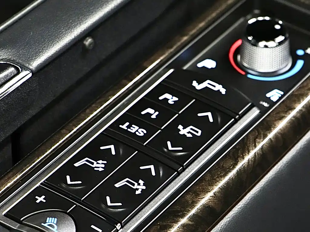 Toyota Vellfire 2020 — фото 22