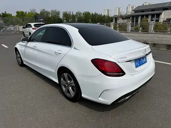 Mercedes-Benz C-Class 2019