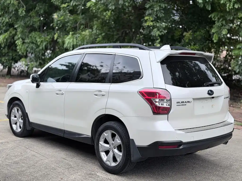 Subaru Forester 2014 — фото 6
