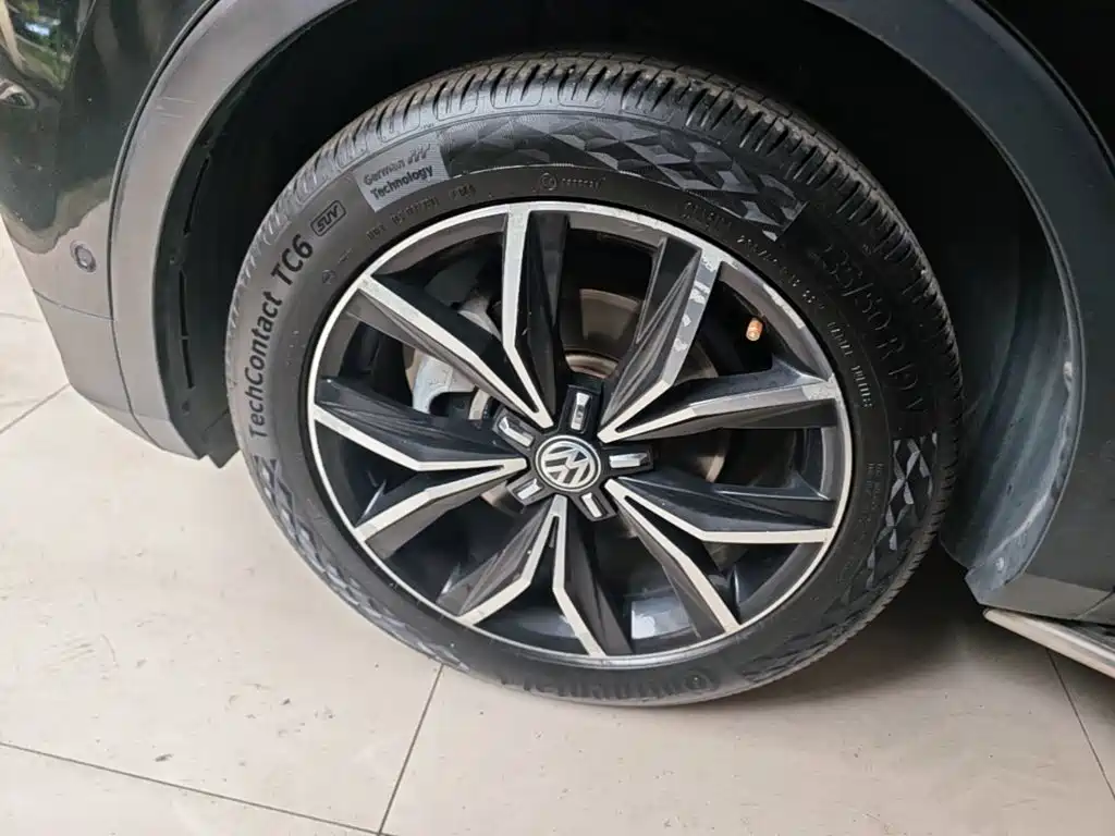Volkswagen Tiguan L 2018 — фото 23