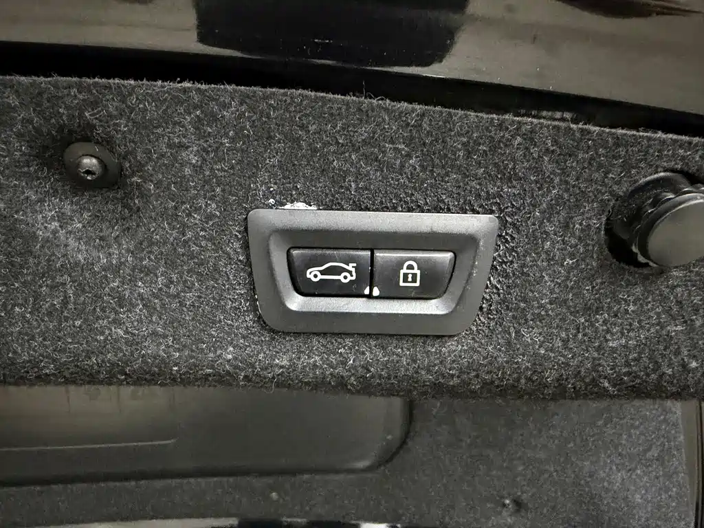 BMW 5 Series 2015 — фото 22