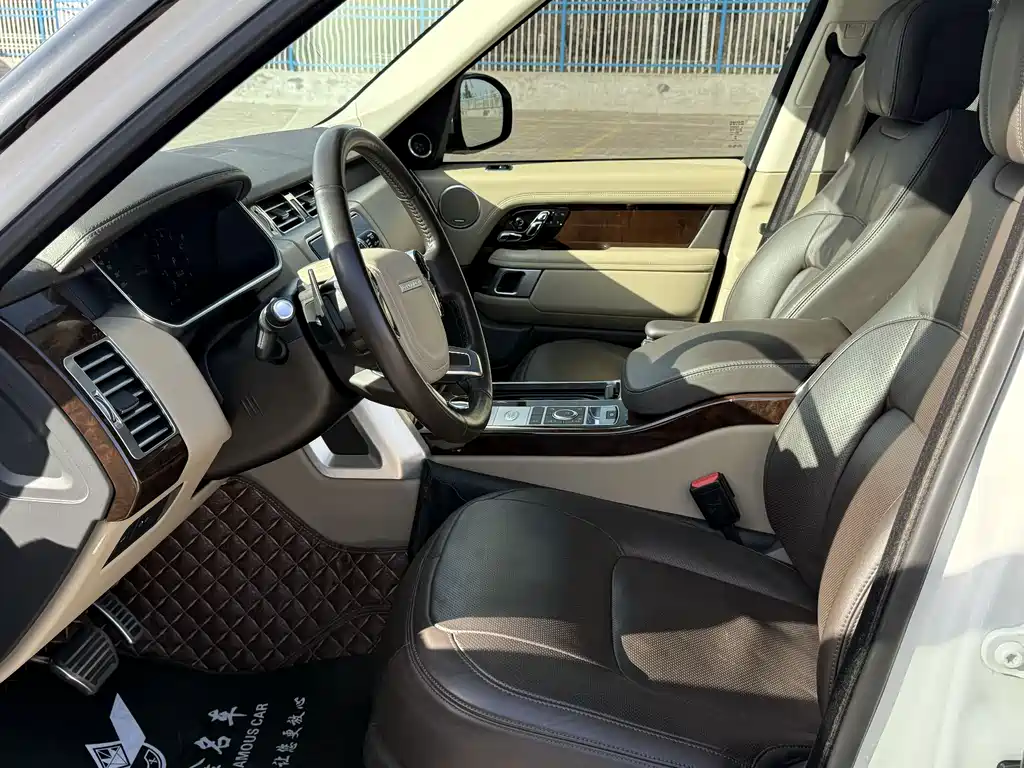 Land Rover Range Rover 2020 — фото 18