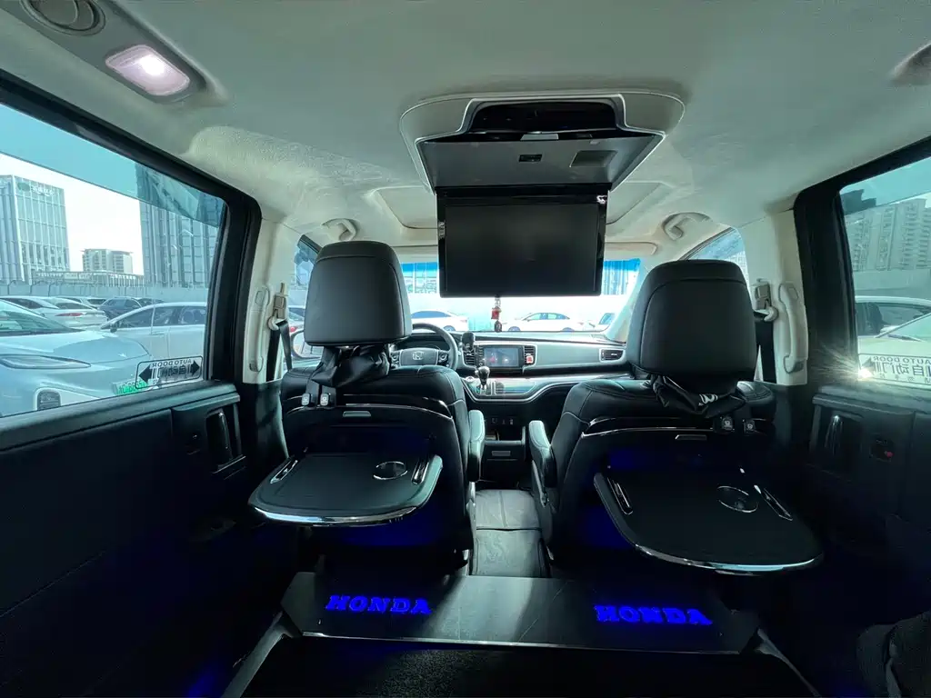 Honda Odyssey 2020 — фото 17