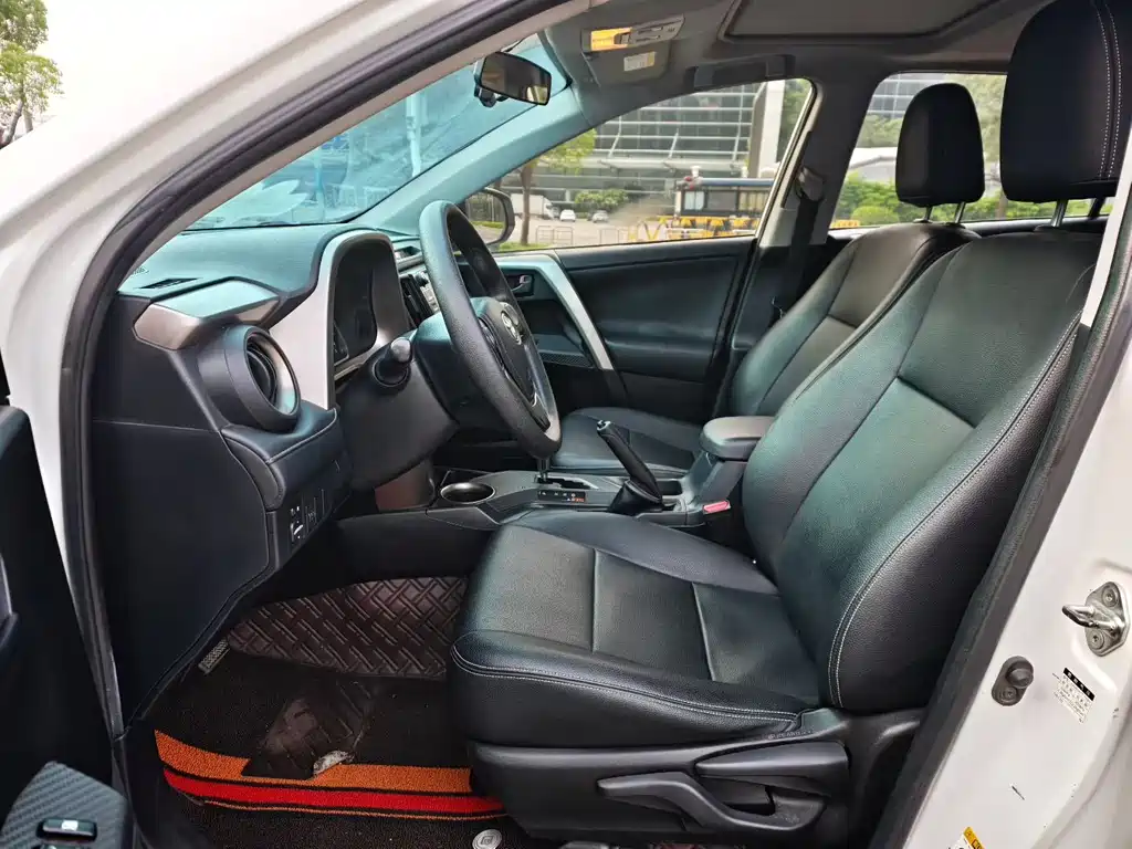 Toyota RAV4 2016