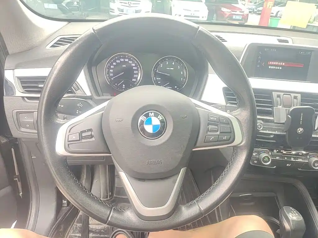 BMW X1 2019 — фото 11