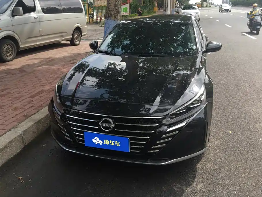 Nissan Teana 2025