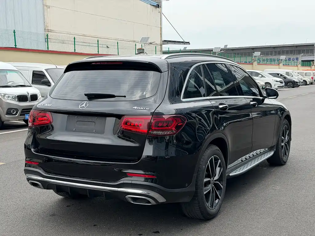 Mercedes-Benz GLC 2021 — фото 13