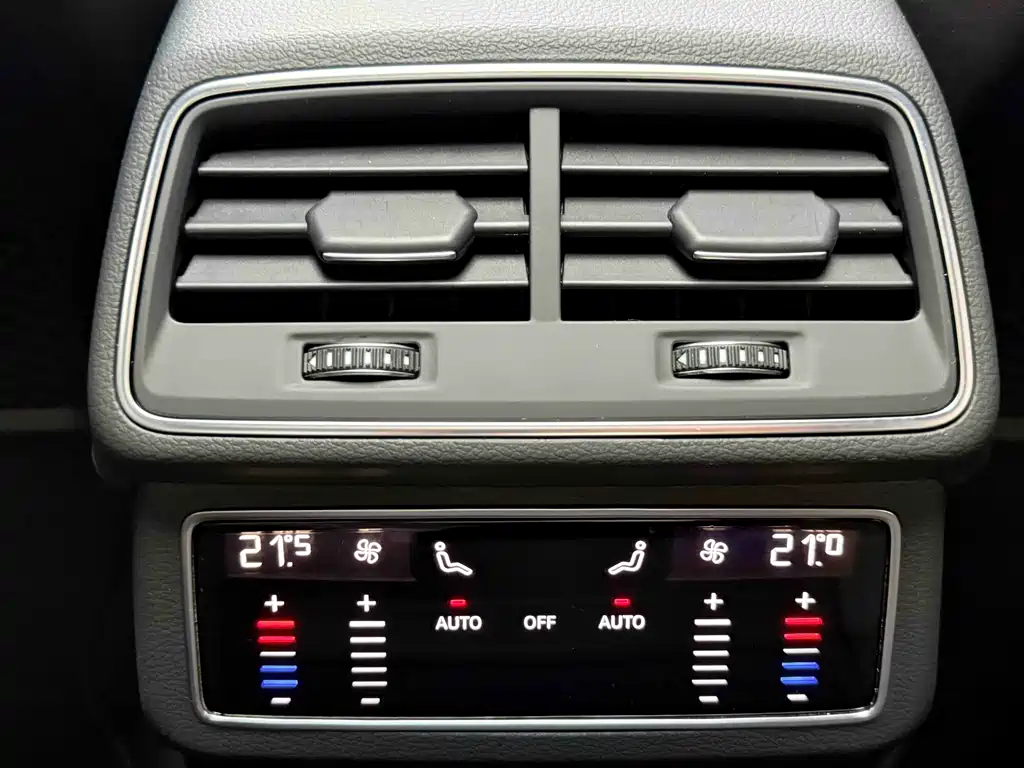 Audi A6L 2022 — фото 10