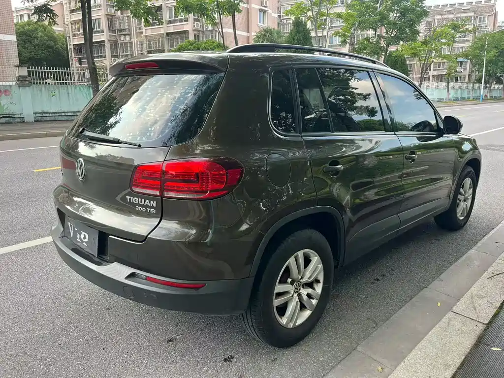 Volkswagen Tiguan 2016 — фото 9