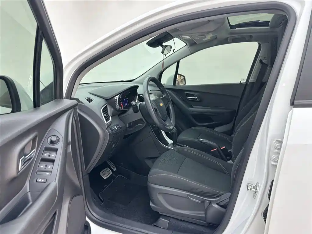 Chevrolet Trax 2017 — фото 13