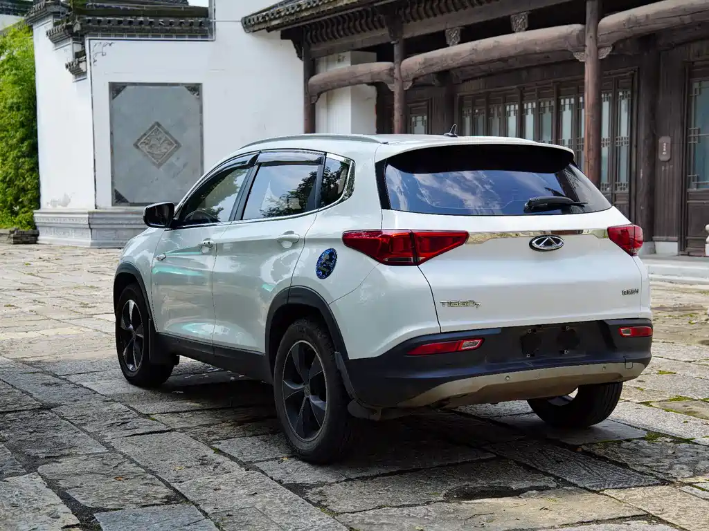 Chery Tiggo 7 2016 — фото 9